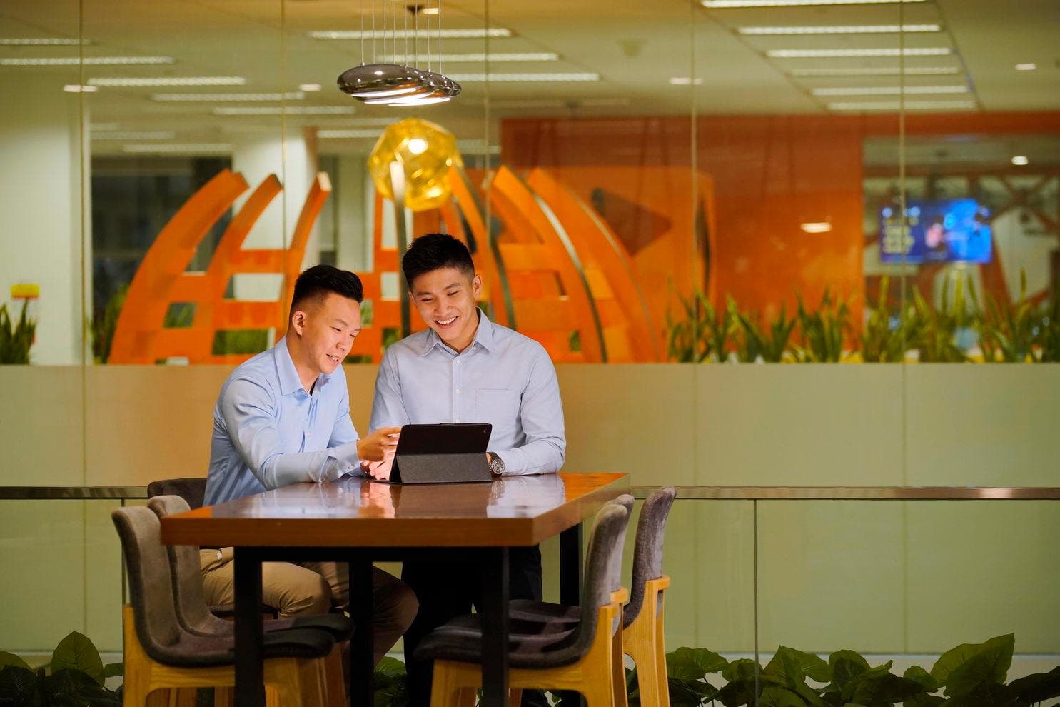 200323APRK-SP-Group-corp-shoot_7R37065s